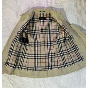 Burberry London Nova Chek lite weight jacket